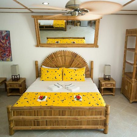 Dolphin House Resort Moalboal Exterior foto