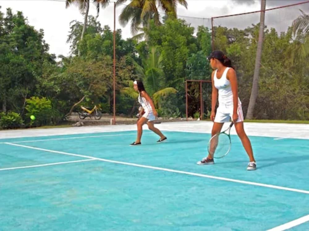 Dolphin House Resort Moalboal Exterior foto