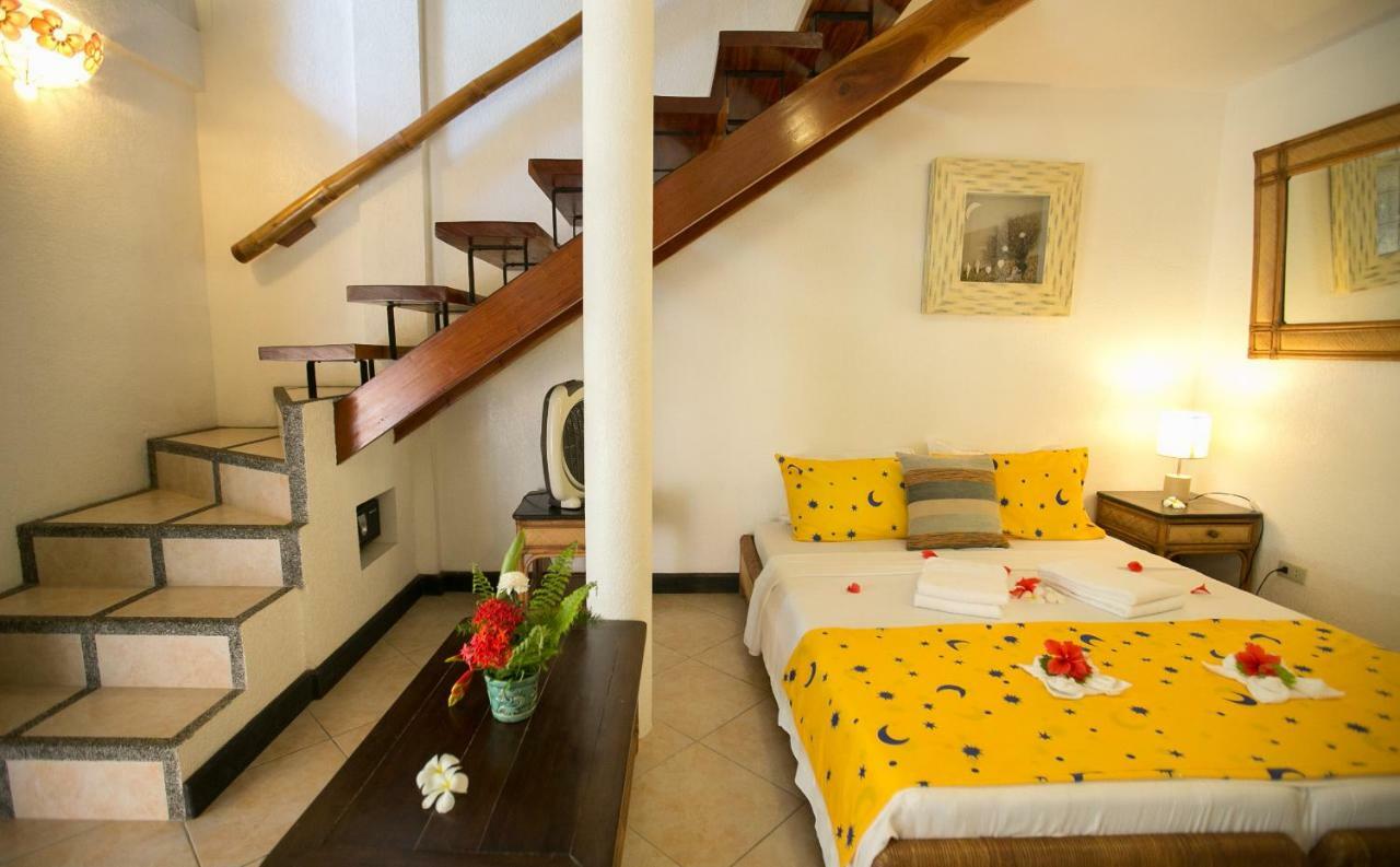 Dolphin House Resort Moalboal Exterior foto